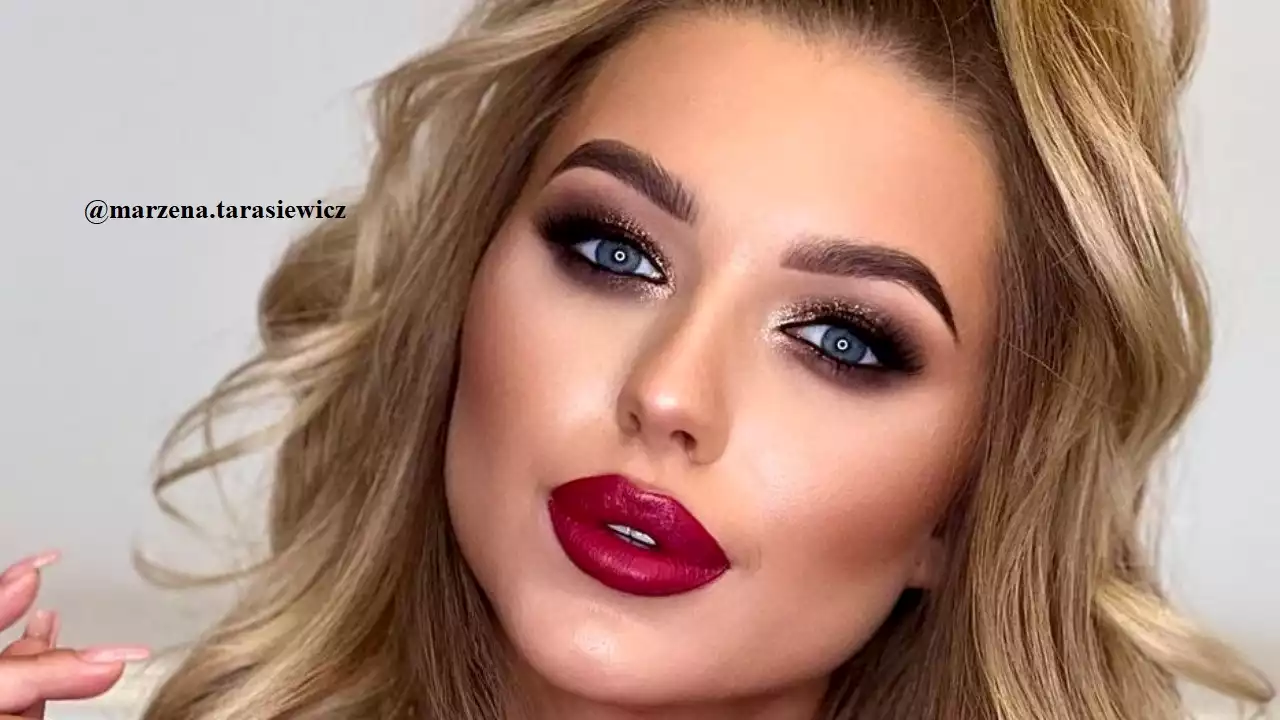 Red Lipstick Adds A Boost To Your Iconic Makeup Looks | Fashionisers©