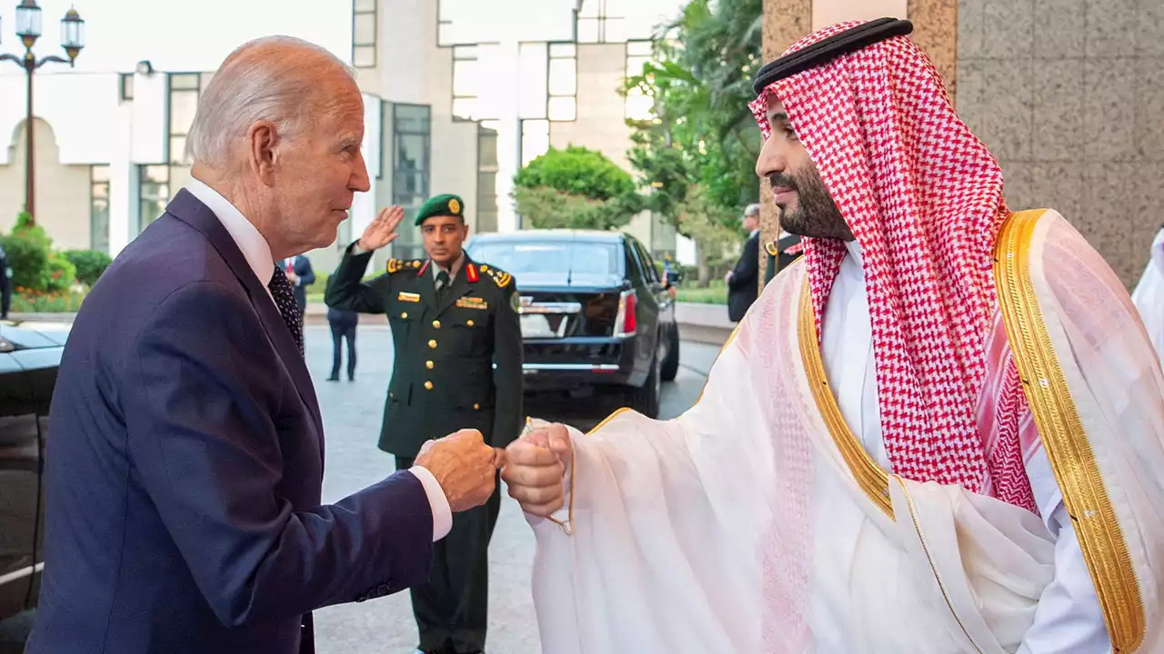 Washington Post's Max Boot blasted for calling to 'cut Biden some slack' for MBS fist-bump