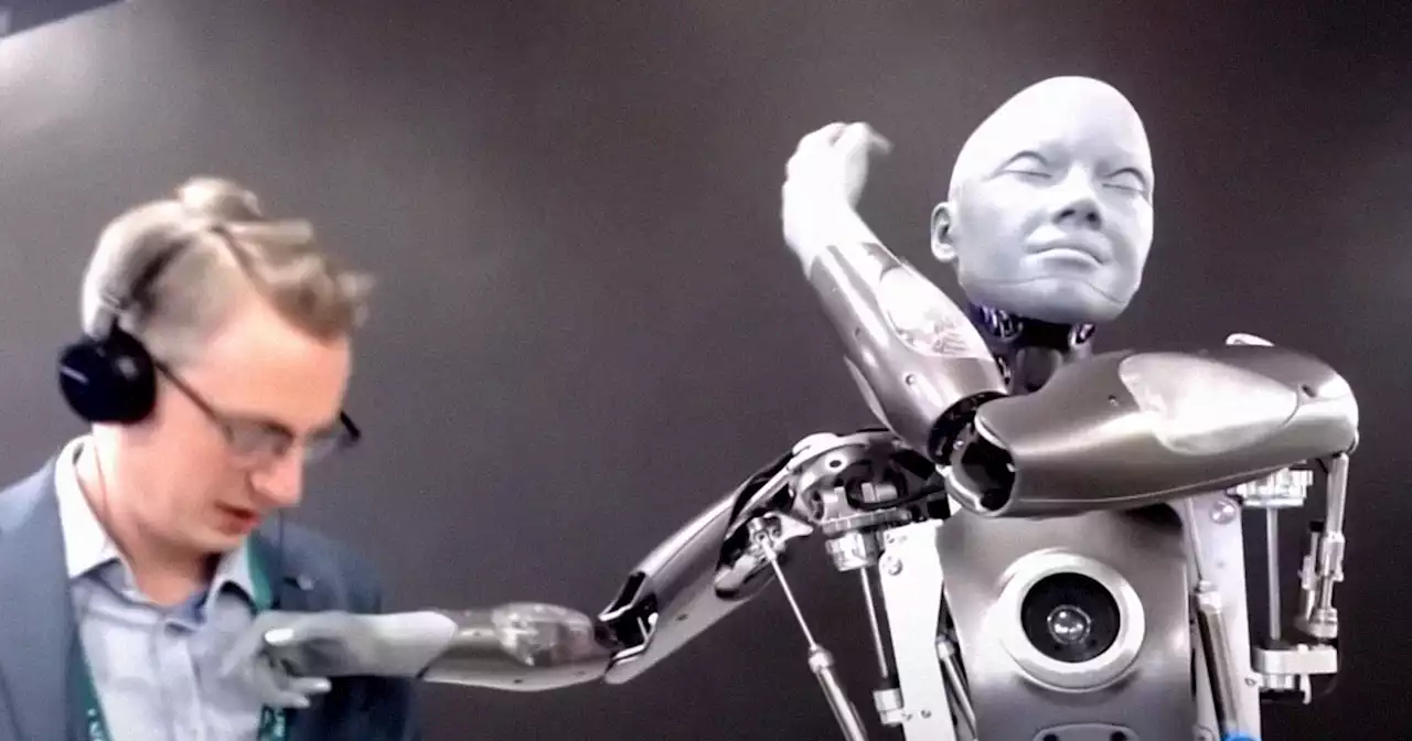 That Robot With the Super Creepy Facial Expressions Is Back, and Yikes