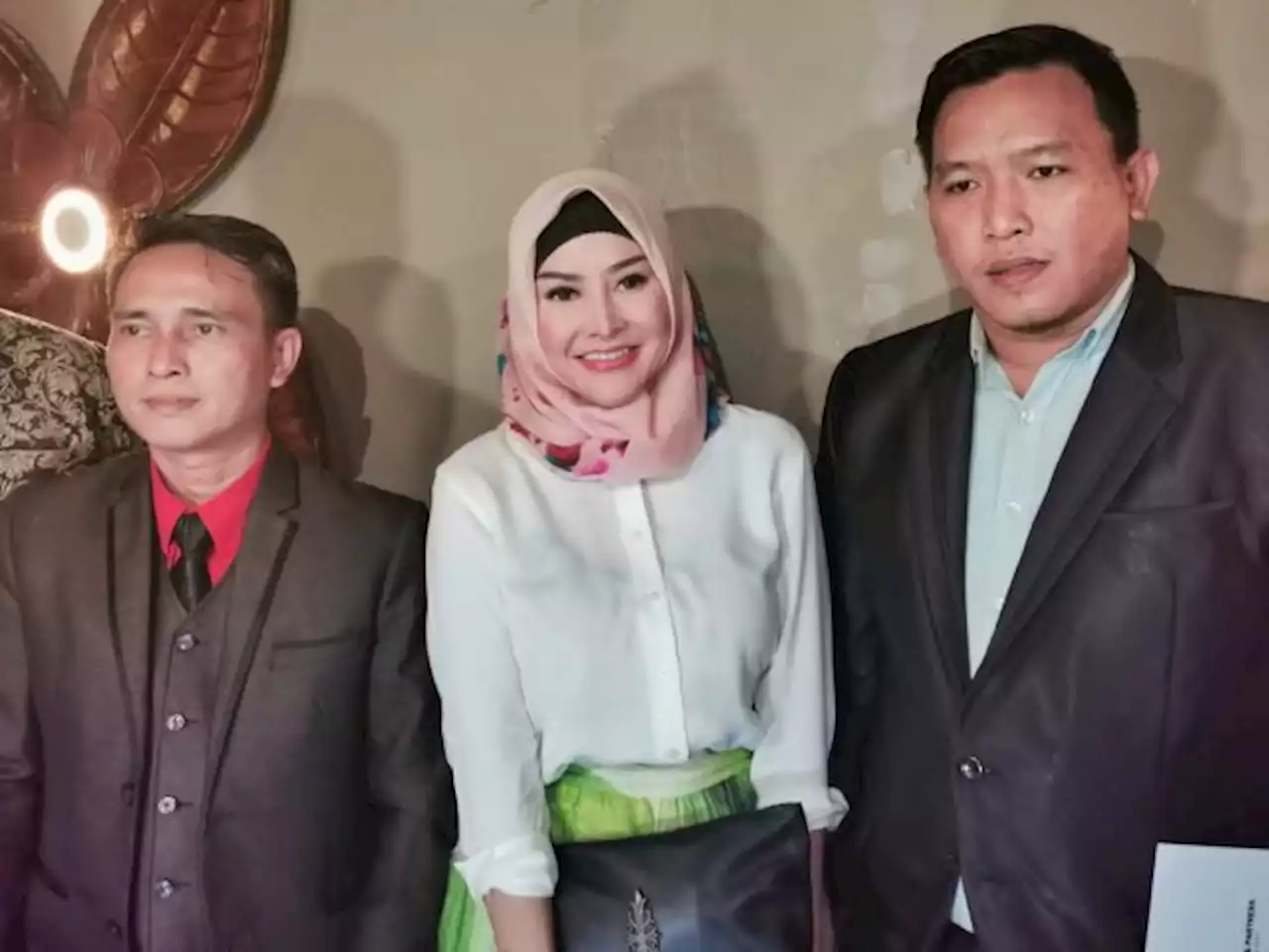 Kisruh Hasil Penjualan Rumah Kos Miliknya, Alona Gugat Eks Pengaraca