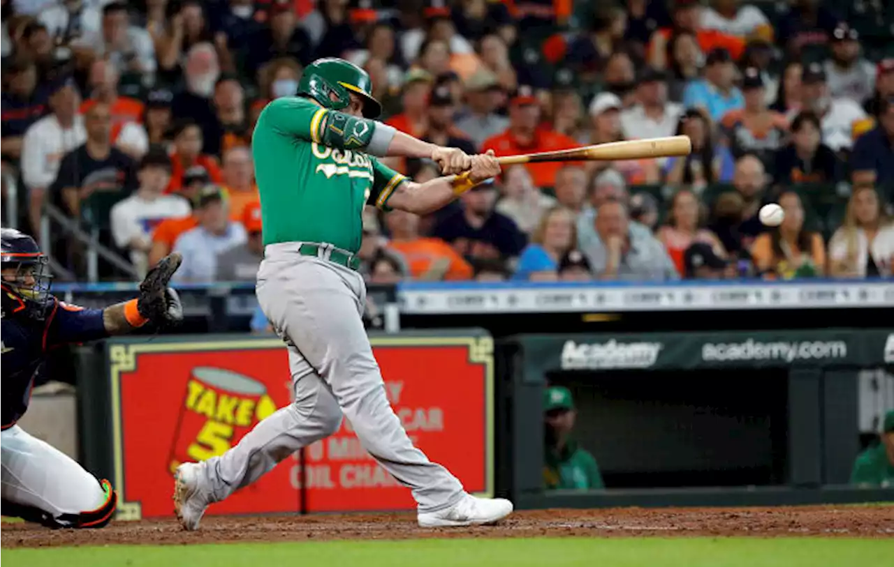 Vogt, A’s wrap up shaky first half by beating Astros