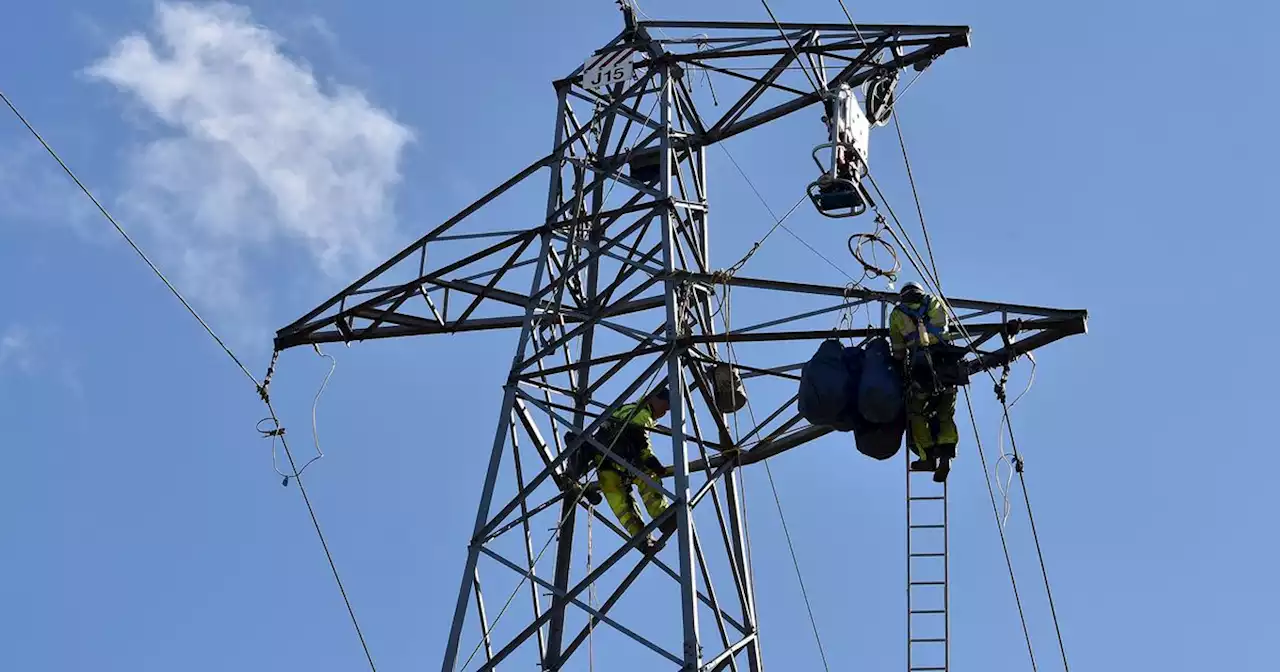 Hundreds of homes in Bury hit by power cut