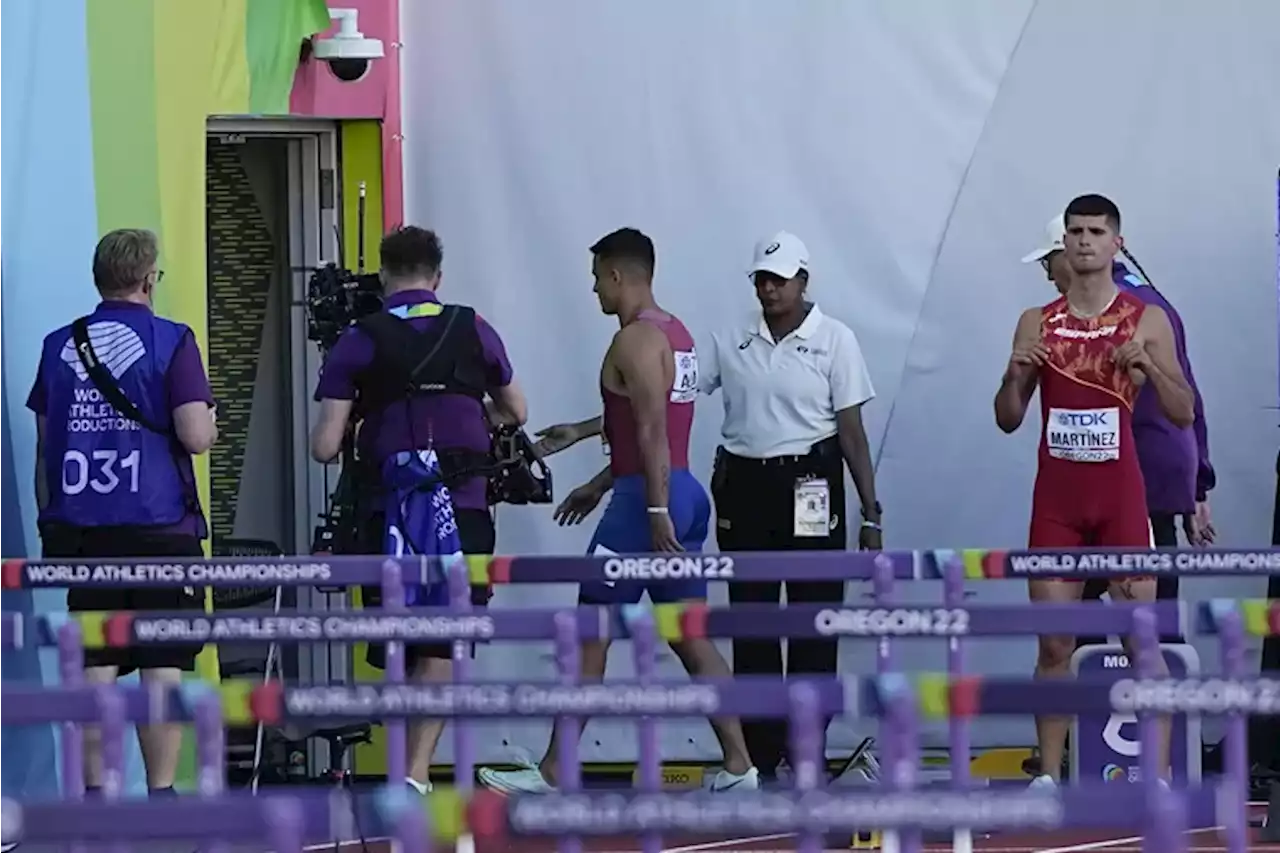 Eagles’ Devon Allen disqualified from 110 meter hurdles by .001 of a second in false start