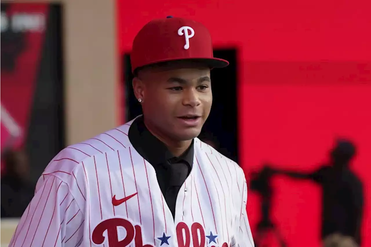 Phillies draft high-school outfielder Justin Crawford, son of ex-major leaguer Carl Crawford