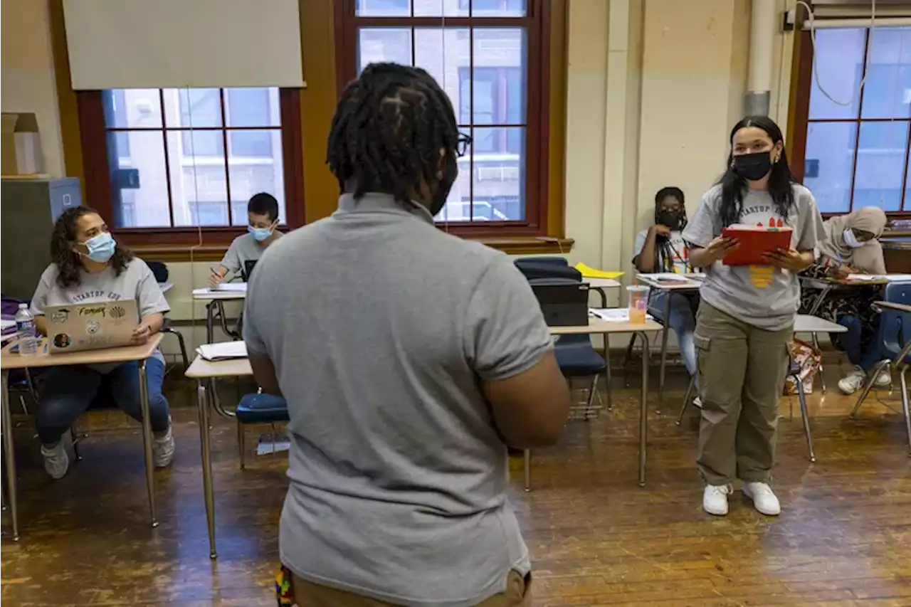 14,000 Philly kids are enrolled in summer programs citywide. In this one, teens learn to be entrepreneurs.