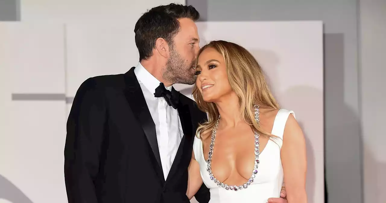 Jennifer Lopez Marries Ben Affleck in a Classic Wedding Gown From an 'Old Movie'