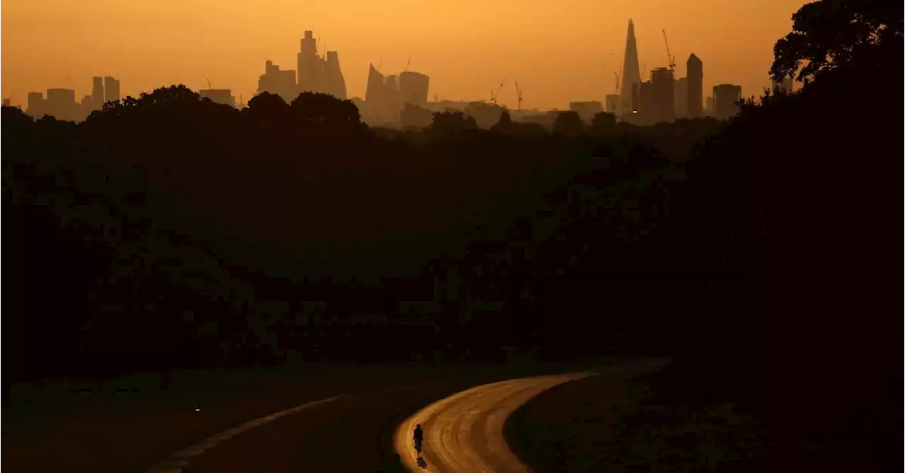 Britain on course for hottest day on record