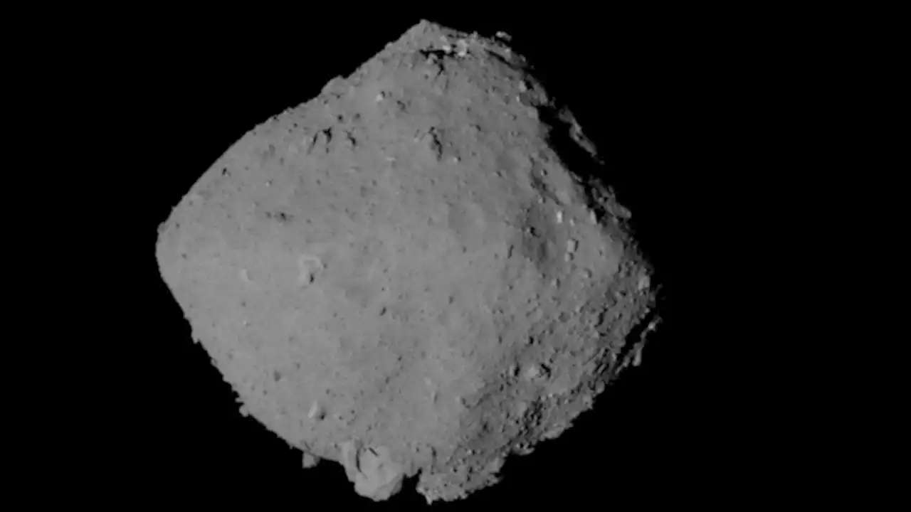 'Hopping' space dust may help asteroids bust a move