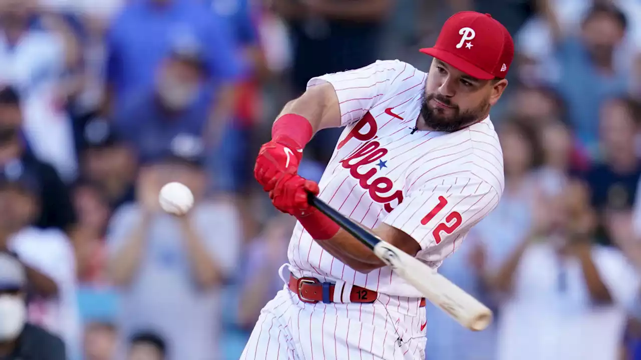 Albert Pujols upsets Phillies' Kyle Schwarber in Home Run Derby