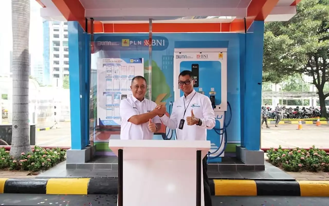 Jadi Pioneer, BNI Pasang Dua SPKLU Skema Partnership | Market - Bisnis.com