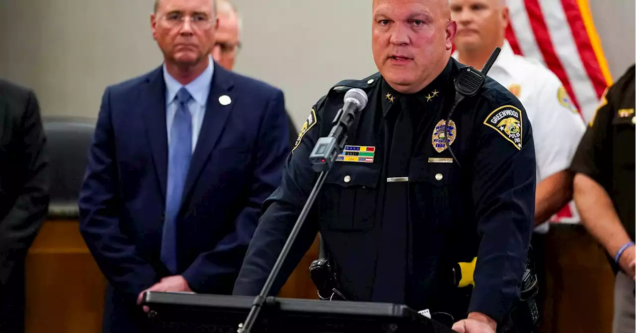 Police laud actions of man who killed Indiana mall attacker