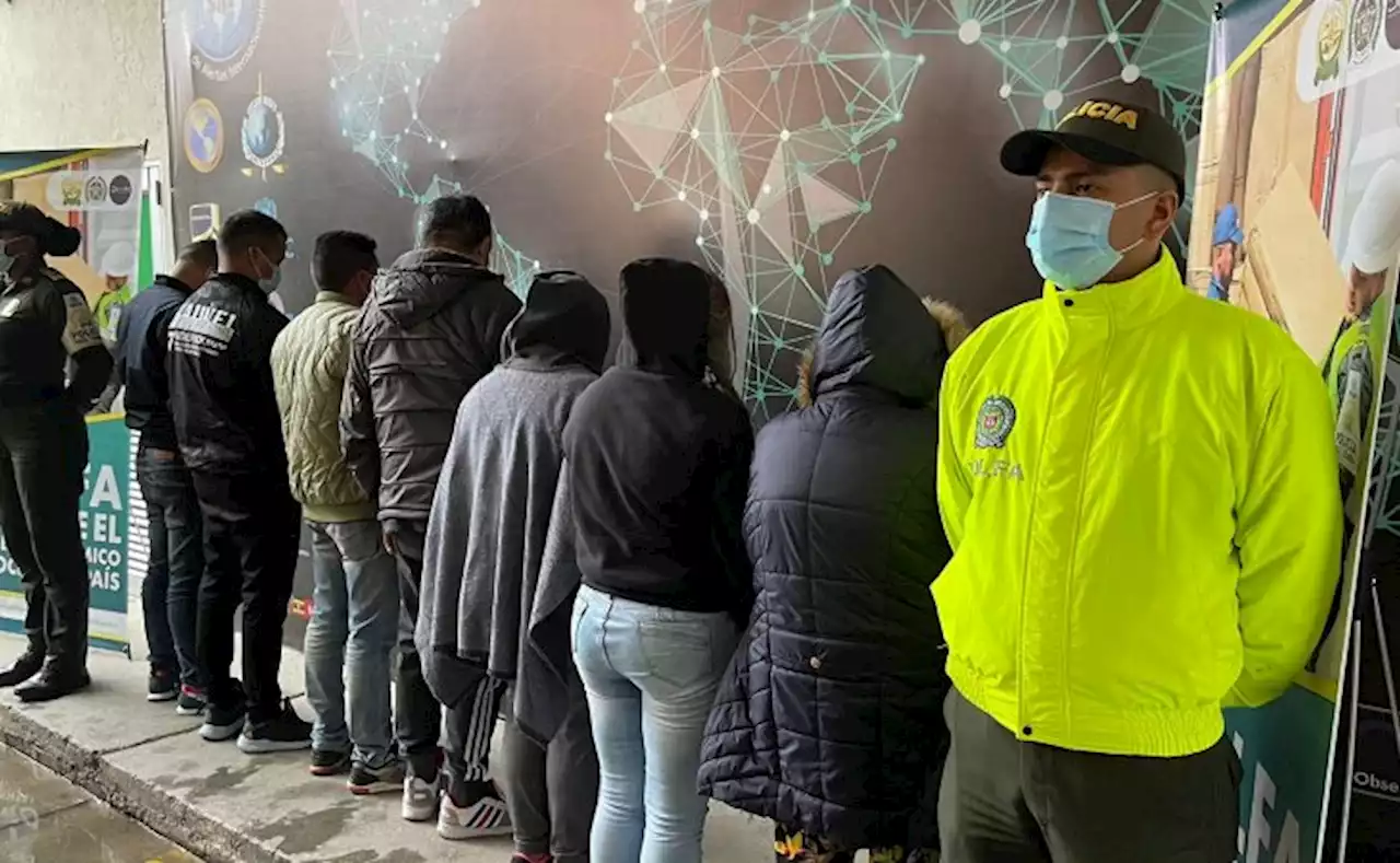 Capturan a 11 personas por contrabando de licores en Bogotá