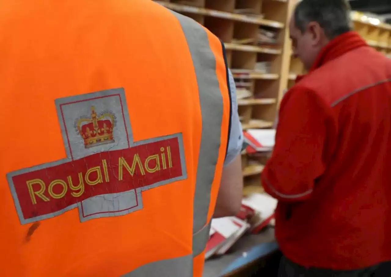 Royal Mail workers vote for strike action