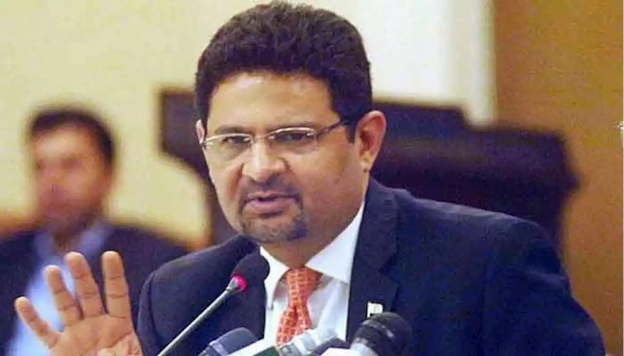 روپیہ گرنے کی وجہ ڈیمانڈ اینڈ سپلائی نہیں بلکہ سٹے بازی ہے، مفتاح اسماعیل