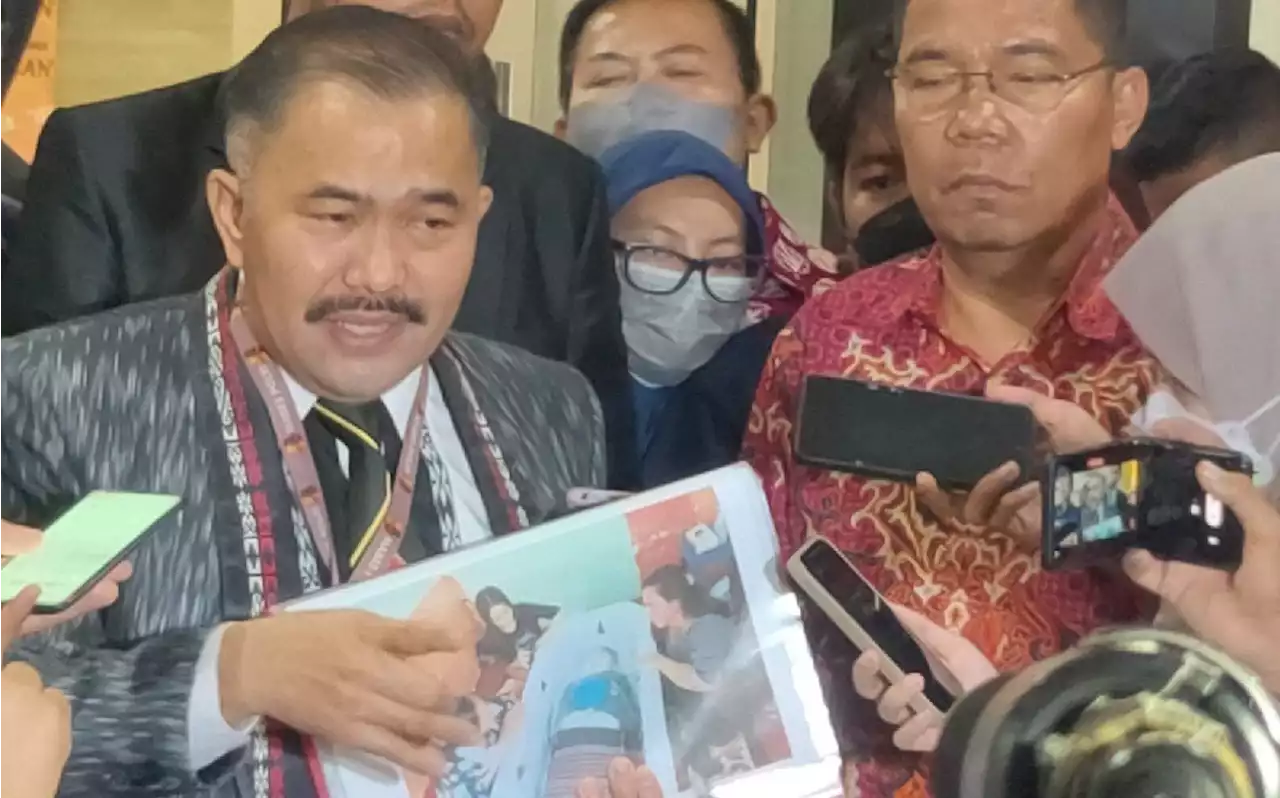 Atas Perintah Jenderal Polri, Adik Brigadir J Tandatangani Sepucuk Surat