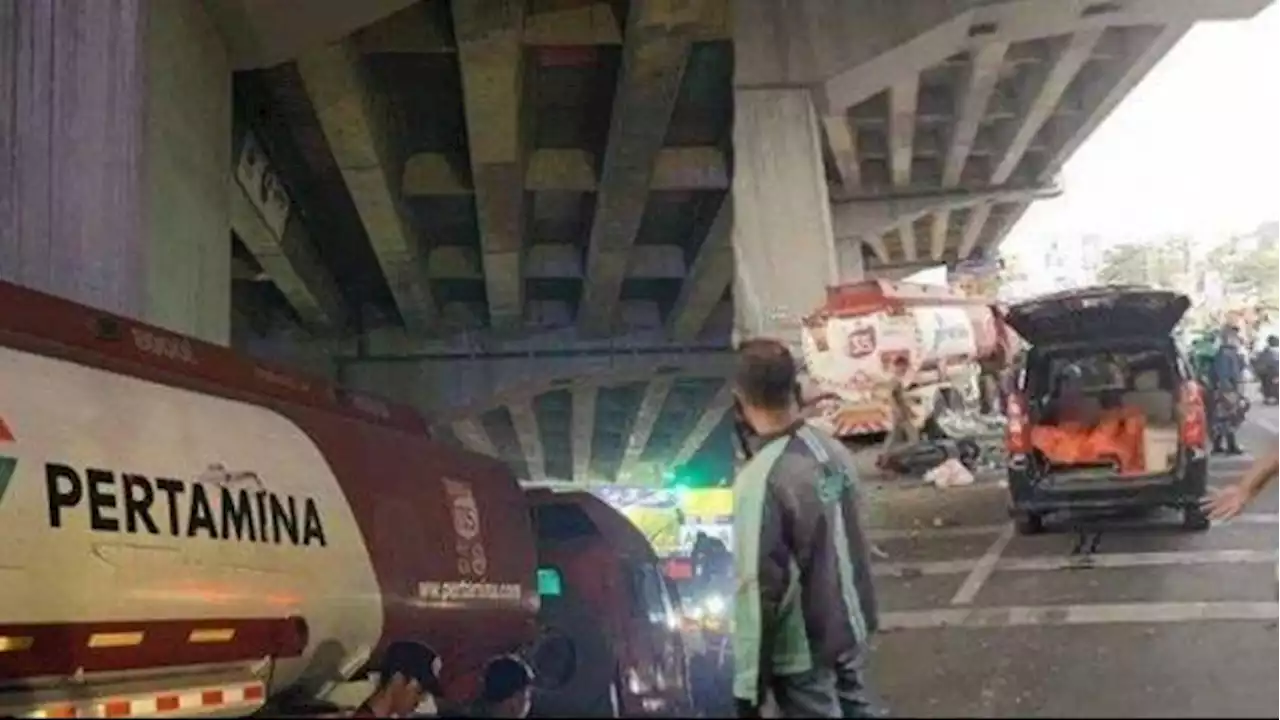 Cerita Dedi Sopir Angkot Korban Kecelakaan Cibubur: 12 Penumpang Selamat, Lupa Bayar