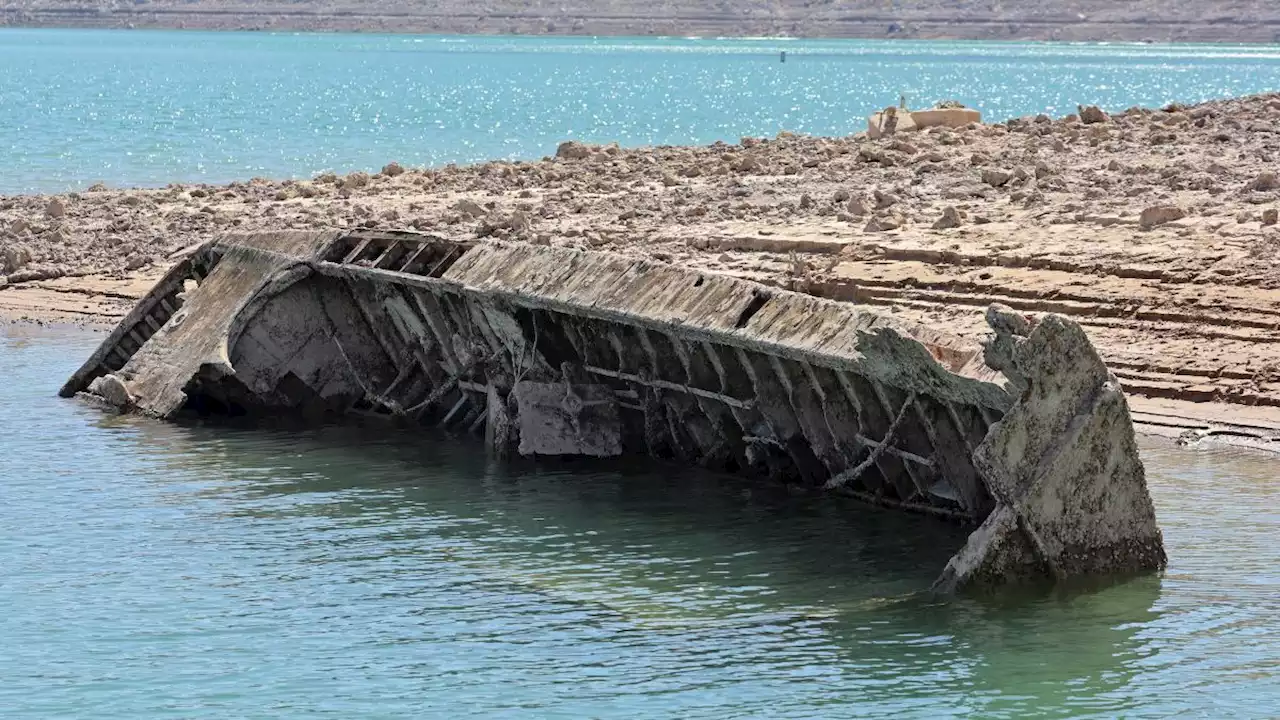 Lake Mead dwindles, and a WWII-era 'swamp boat' emerges