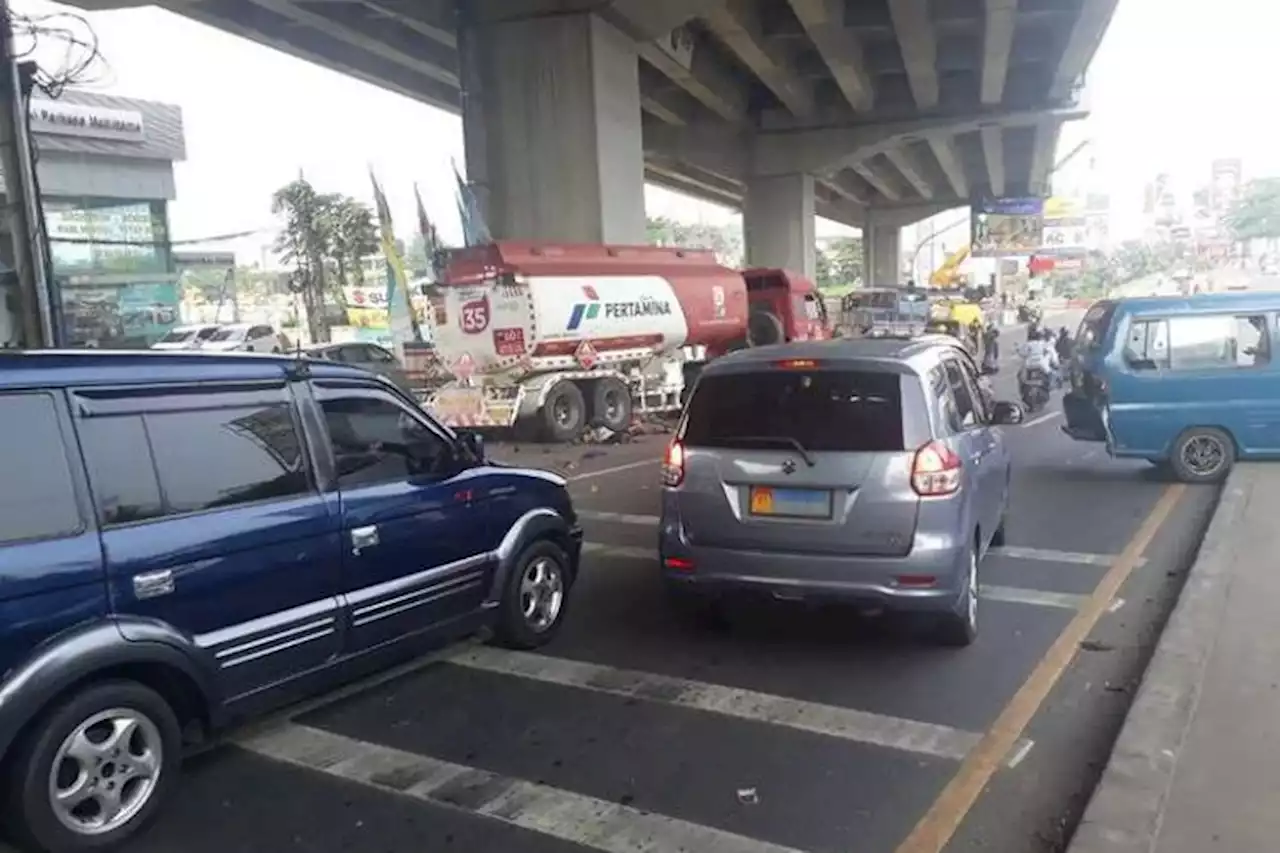 ‘Lampu Merah Maut’ Dituding Jadi Sebab Kecelakaan Truk BBM Pertamina di Cibubur, Warganet Desak Segera Ditutup - Pikiran-Rakyat.com