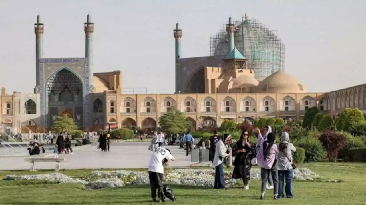 Rusak Saat Diperbaiki, Ini Profil Masjid Shah Isfahan Iran yang Bersejarah |Republika Online