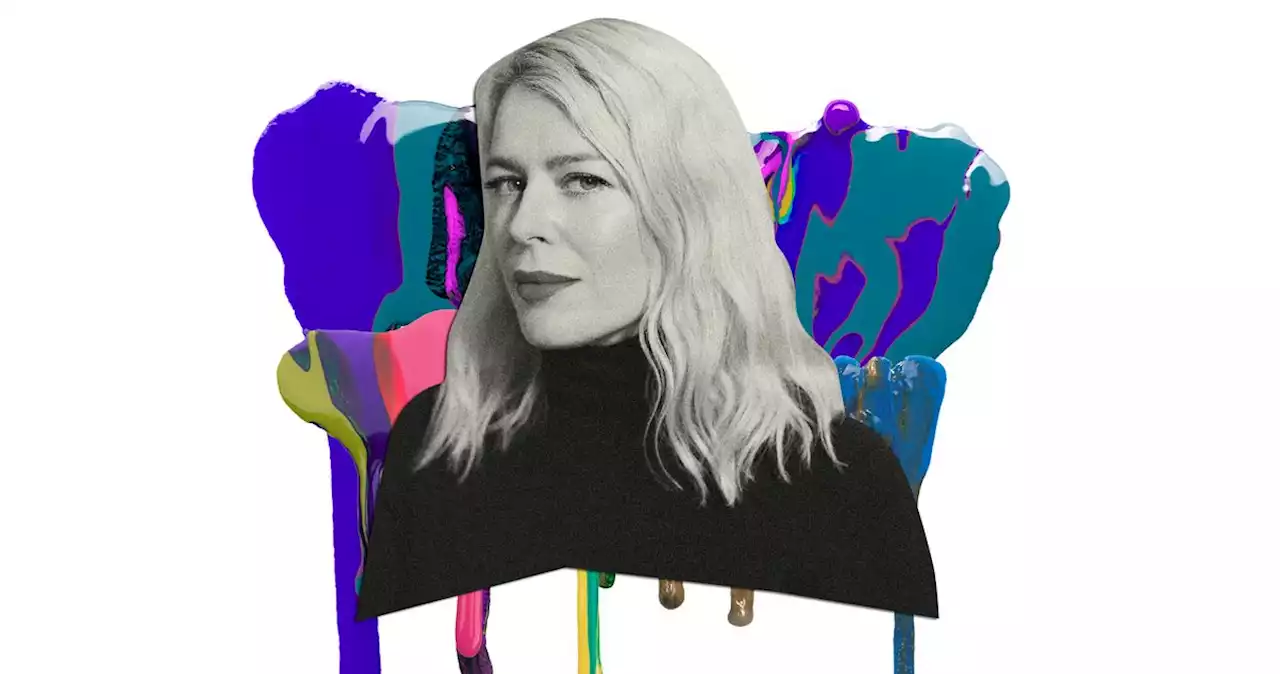 We Want an Invite to Photographer Amanda de Cadenet’s Group Chat