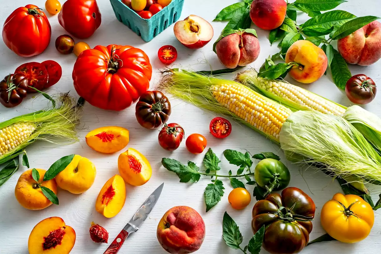 How to choose and use tomatoes, corn and peaches — the stars of summer