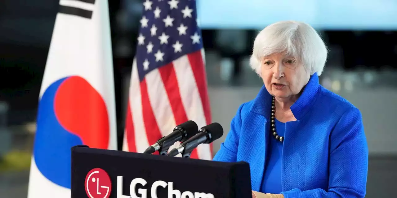 Yellen Calls for ‘Friend-Shoring’ Trade to Diversify From China