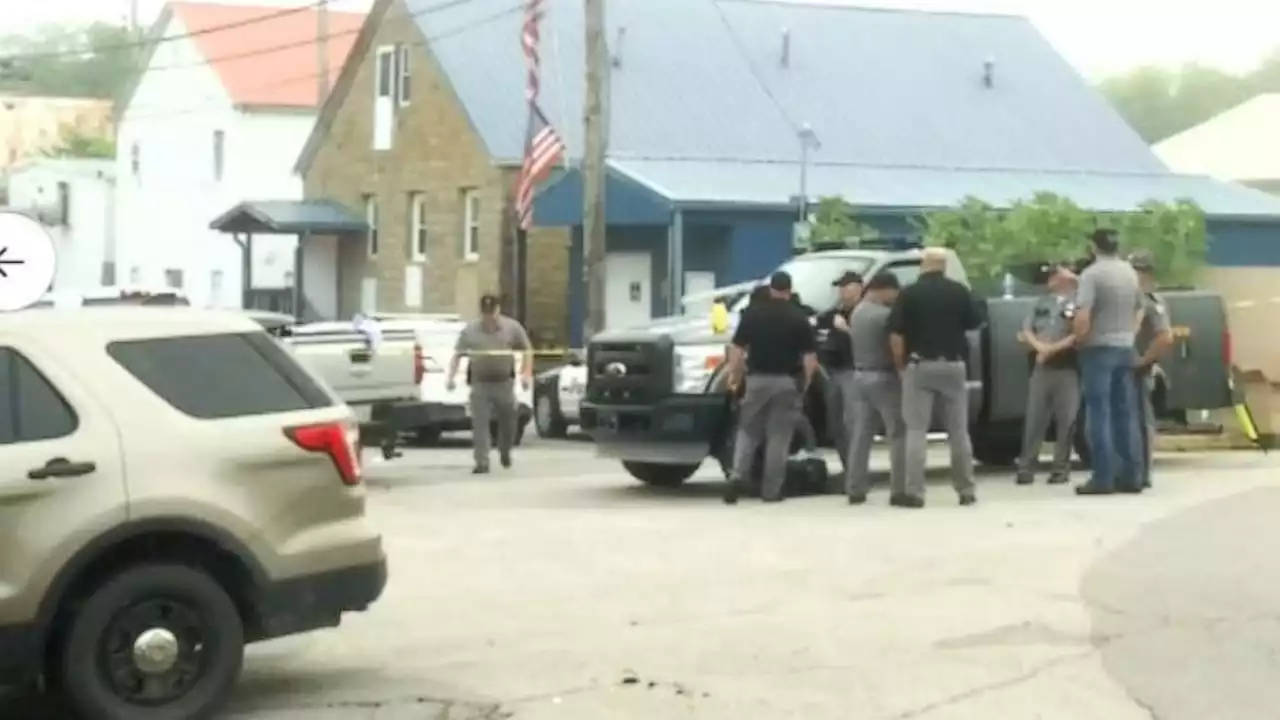 2 Kentucky officers killed, several hurt by gunman who opened fire at his home