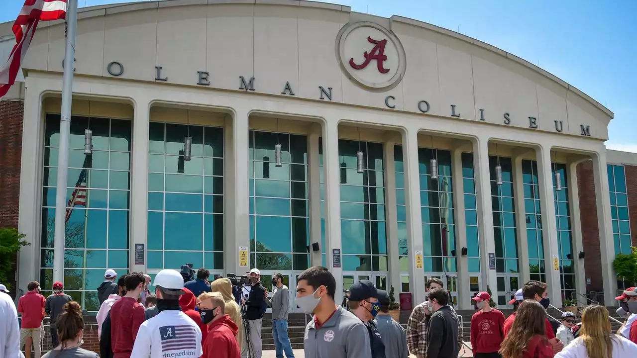 Alabama self-reports 12 minor NCAA violations