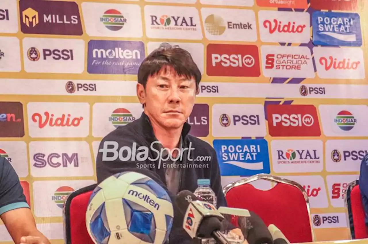 Shin Tae-yong Sambut Hangat Kehadiran Penonton di Piala AFF U-19 2022 - Bolasport.com