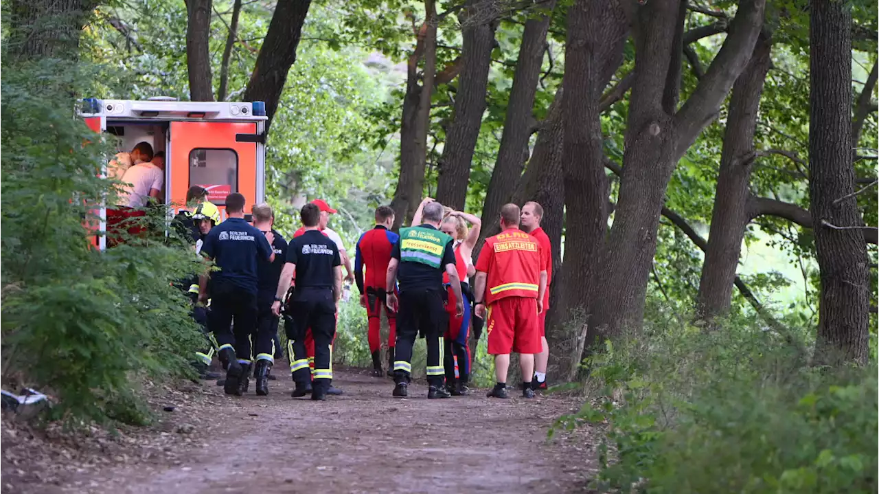 Drama am Schlachtensee – Schwimmer kämpft um sein Leben