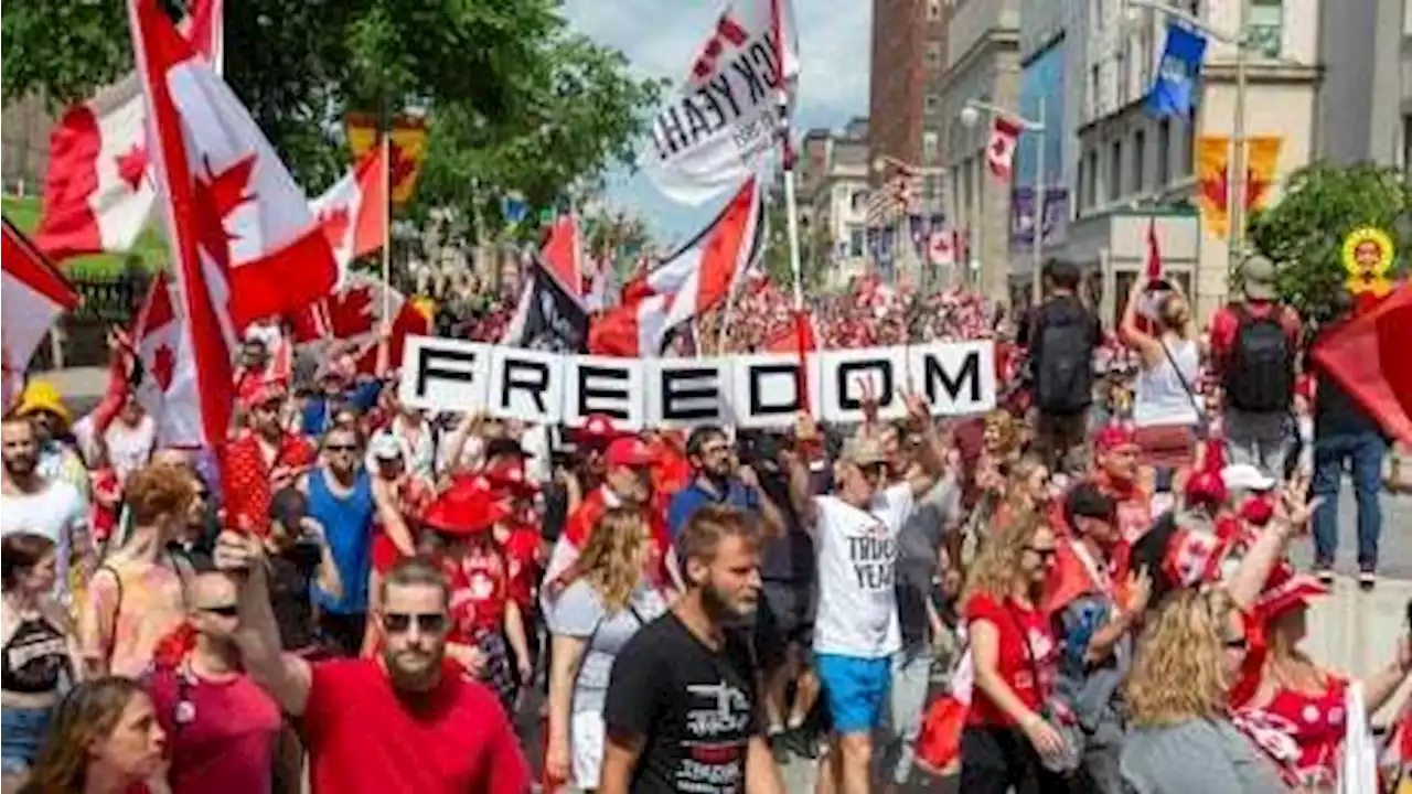 Freedom Convoy protesters, revelers mix on Canada Day in Ottawa | CBC News