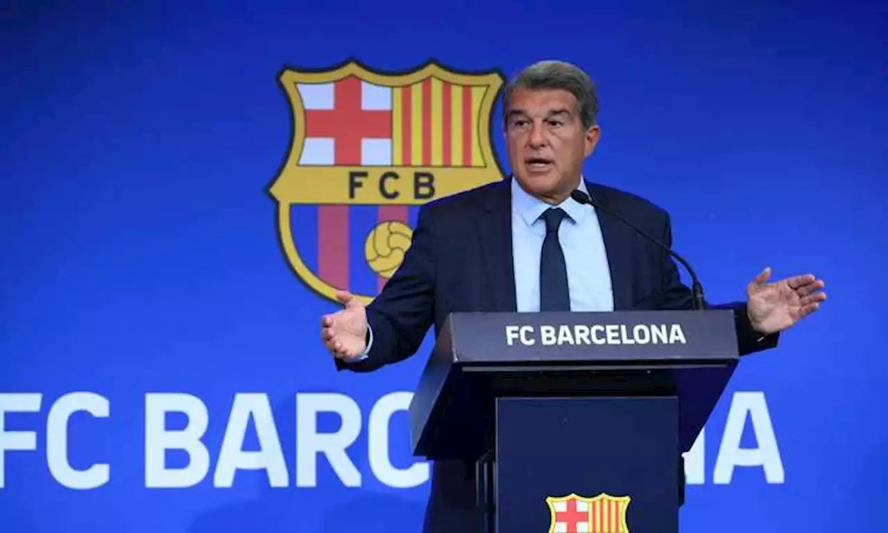 Barcellona, Laporta: 'Mercoledì presentiamo Kessié. Faremo di tutto per tenere De Jong, rinnovo Gavi ok'