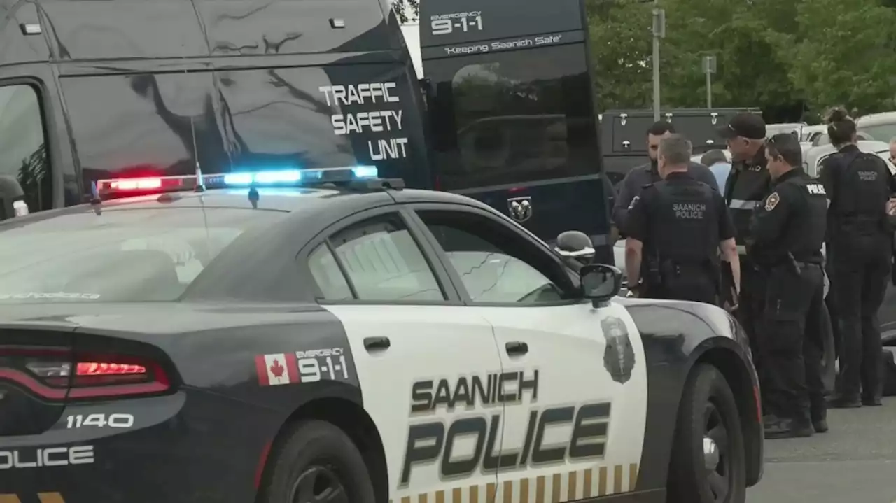 Police to provide update on bank shooting in Saanich, B.C.