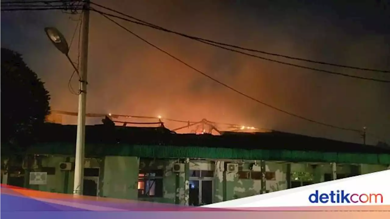 Rumah Sakit Putri Hijau Medan Terbakar, Pasien Berhamburan