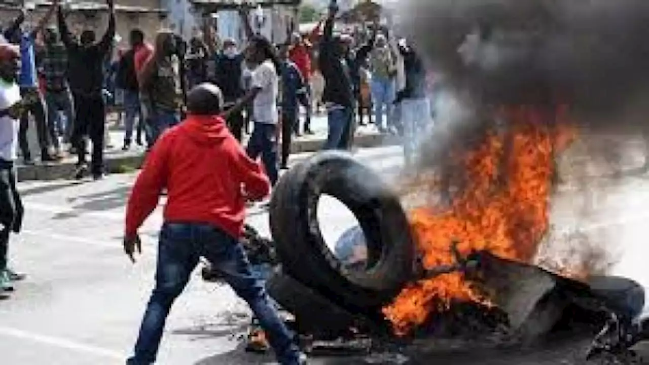Xenophobia in South Africa: Vigilante groups target foreign-owned businesses