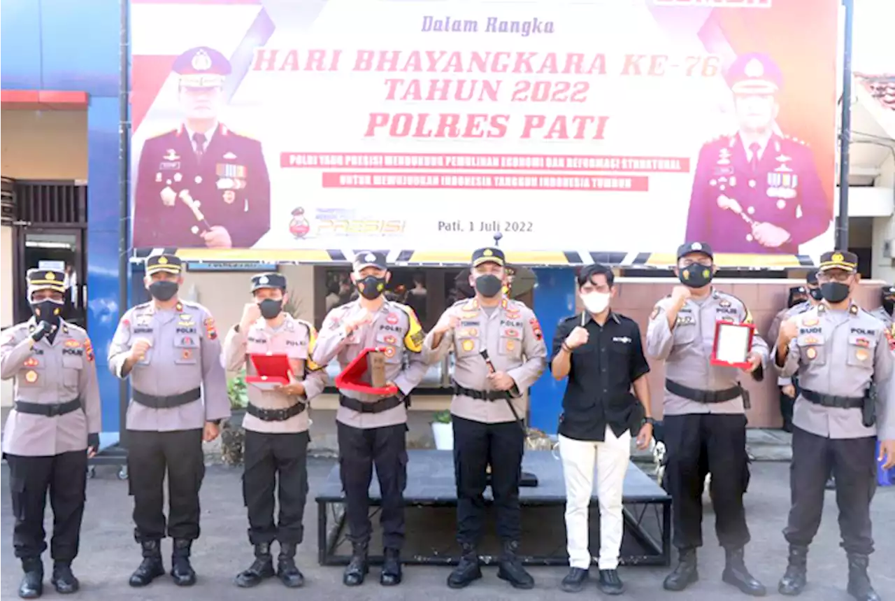 Rayakan HUT ke-76, Polres Pati Bagi-Bagi Hadiah