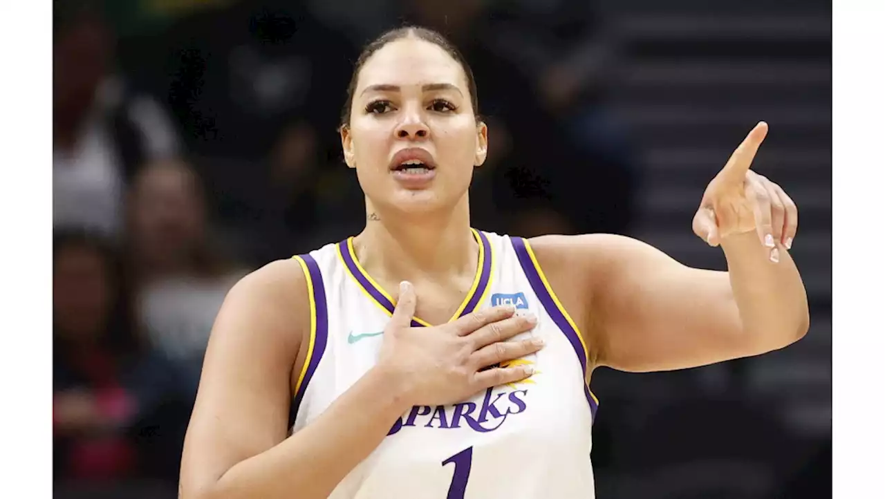 Liz Cambage, Nneka Ogwumike lead Sparks past Wings for 500th win