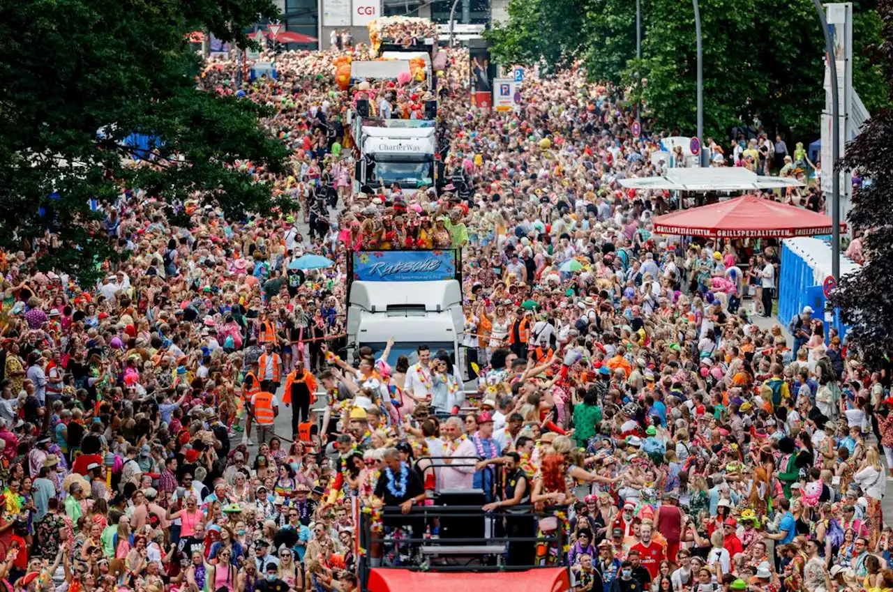 Hossa! 400.000 „Schlagermove“-Fans tanzen durch Hamburg