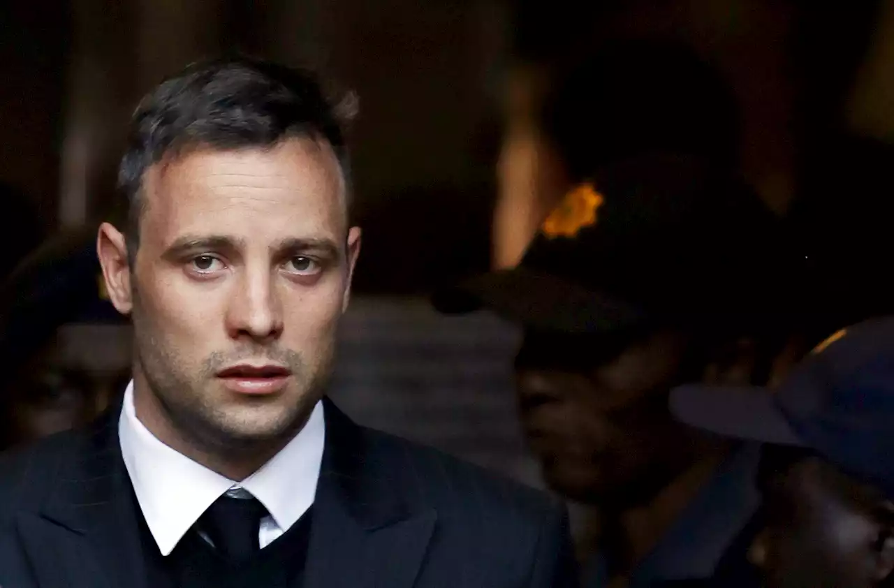 Oscar Pistorius Meets With Murdered Girlfriend's Father as He Seeks Parole