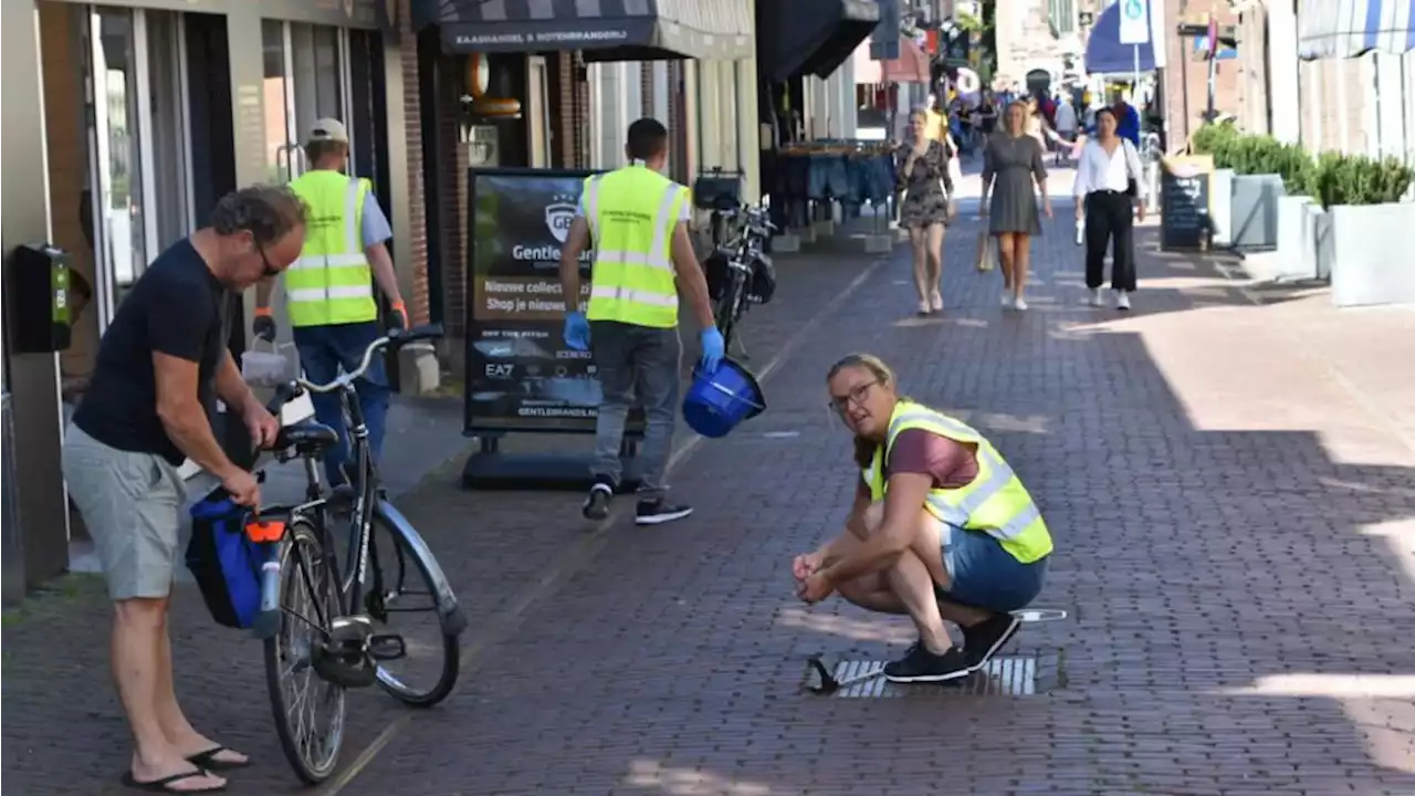 Tienduizenden peuken van West-Friese straten gehaald tijdens schoonmaakactie