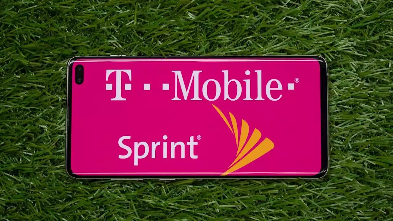 T-Mobile may bribe Sprint customers to switch to its network ASAP