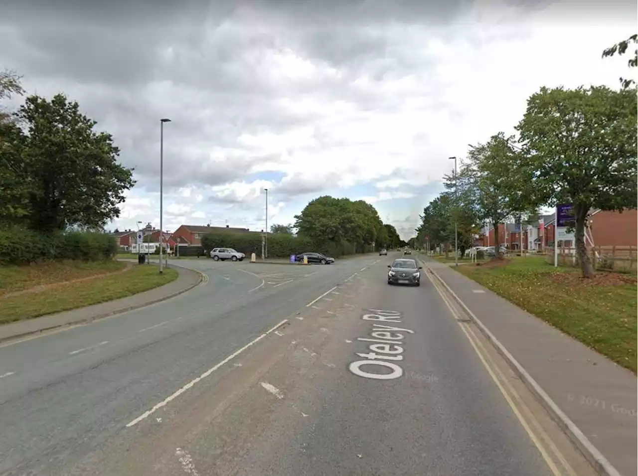 'Serious crash' closes Shrewsbury road as police urge drivers to seek other routes