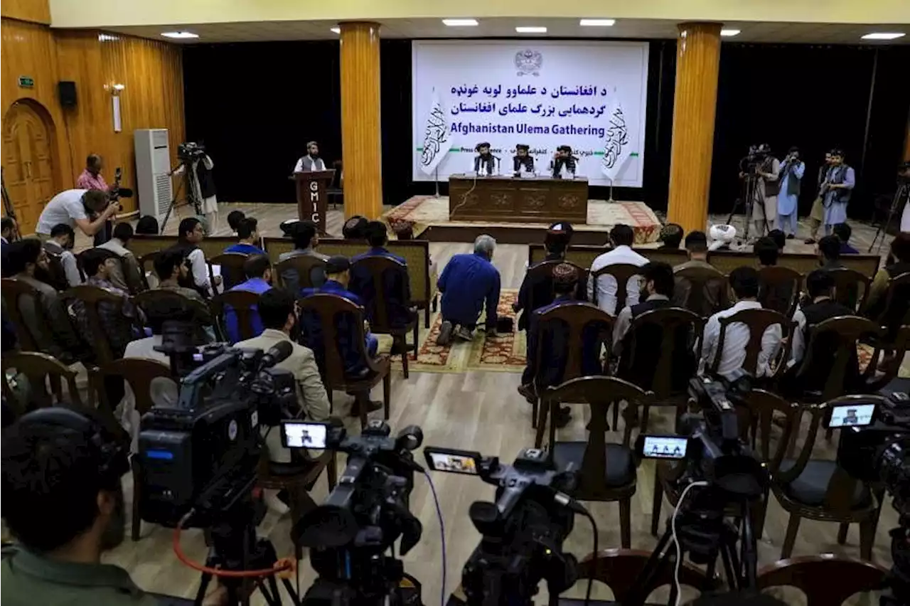 Taliban's large gathering ends with calls for international recognition