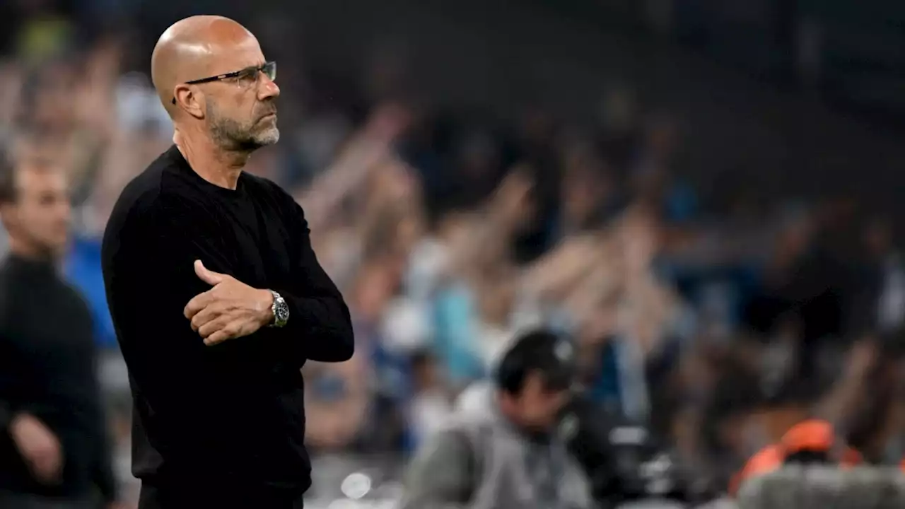 Bosz schakelt na pijnlijke afwijzing van Malacia door en meldt zich bij Ajax