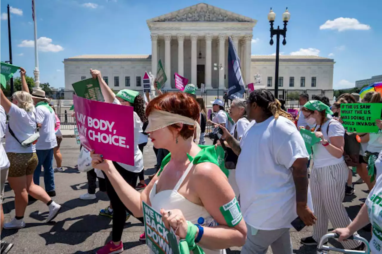 Texas Supreme Court blocks order that resumed abortions