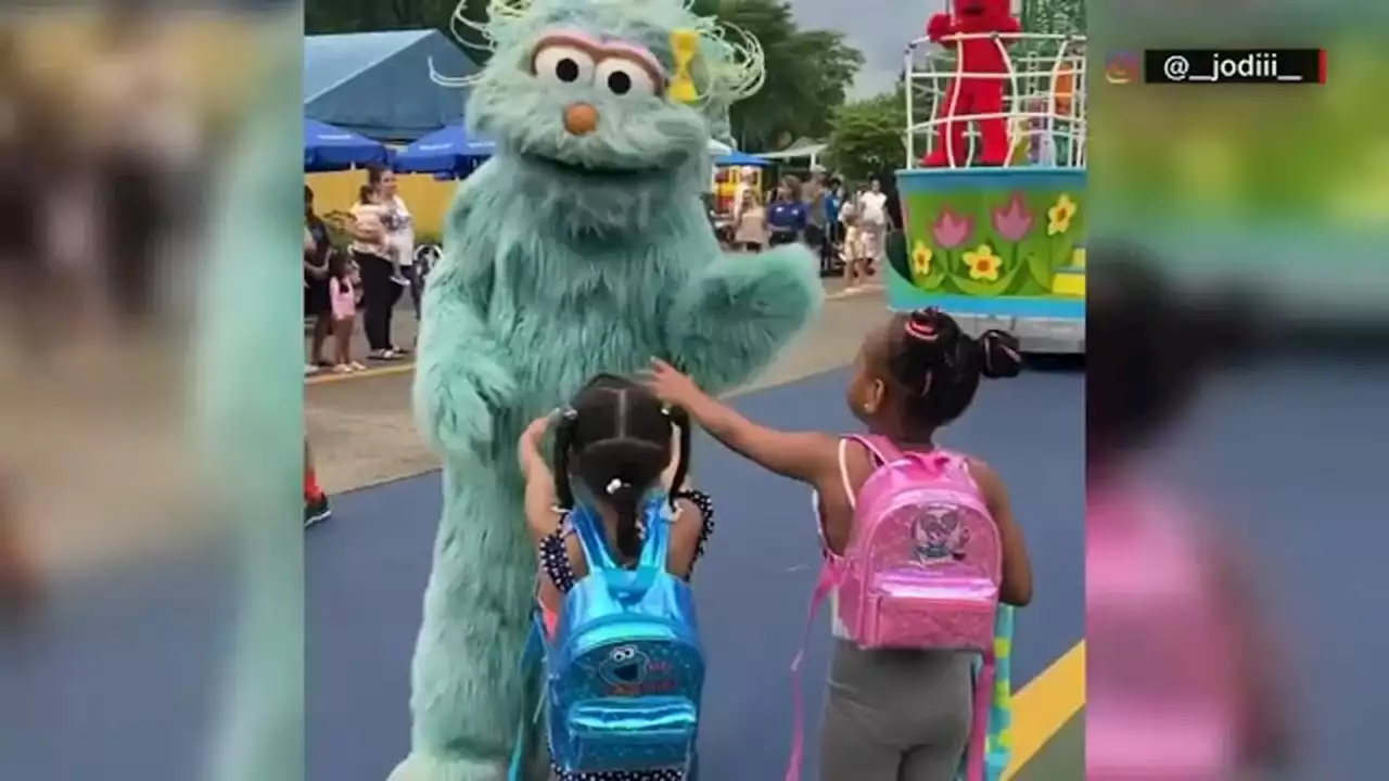 Sesame Place apologizes after mother posts video of daughters' experience at parade