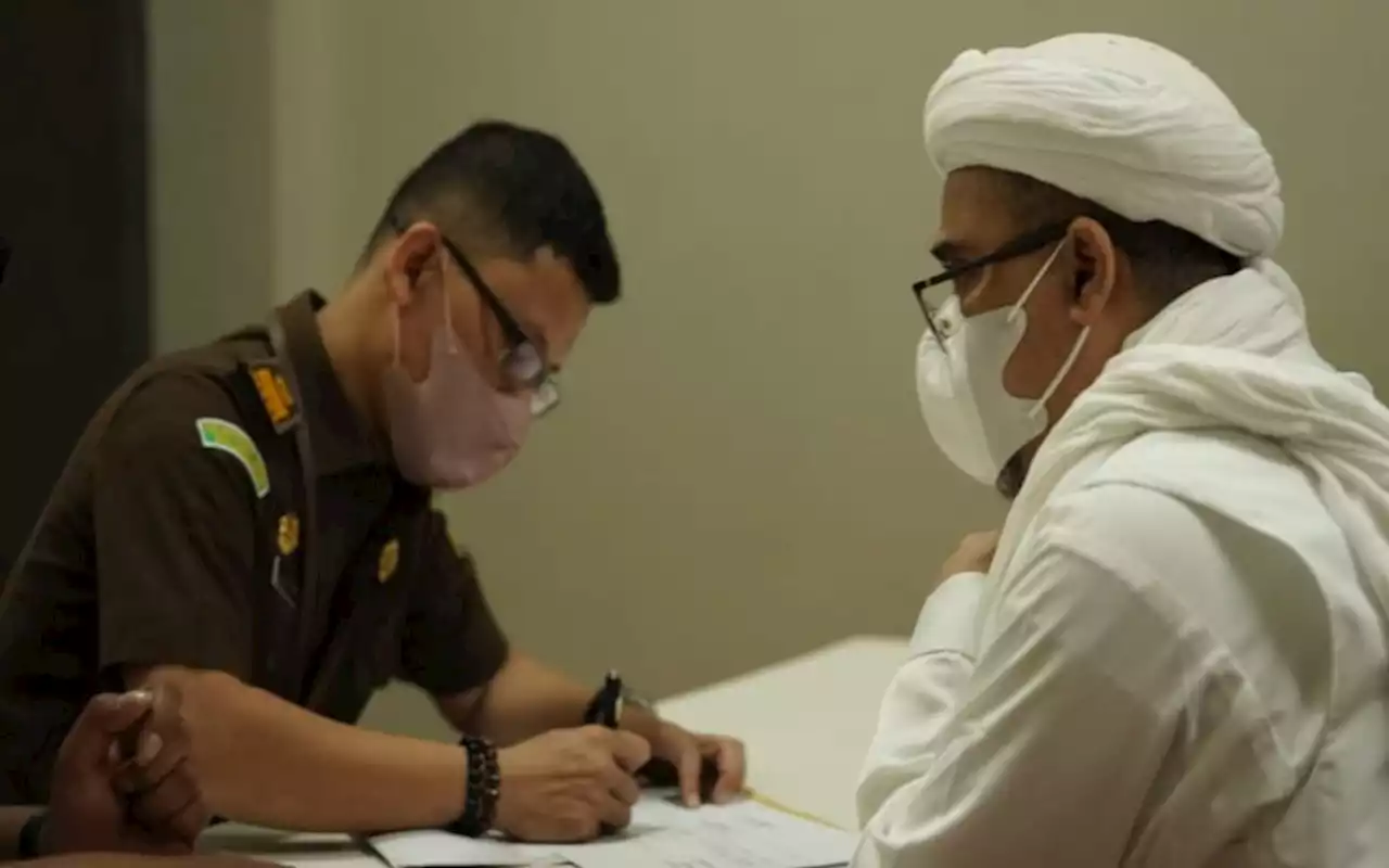 Rizieq Shihab Bebas, Ini Kronologi Kasusnya