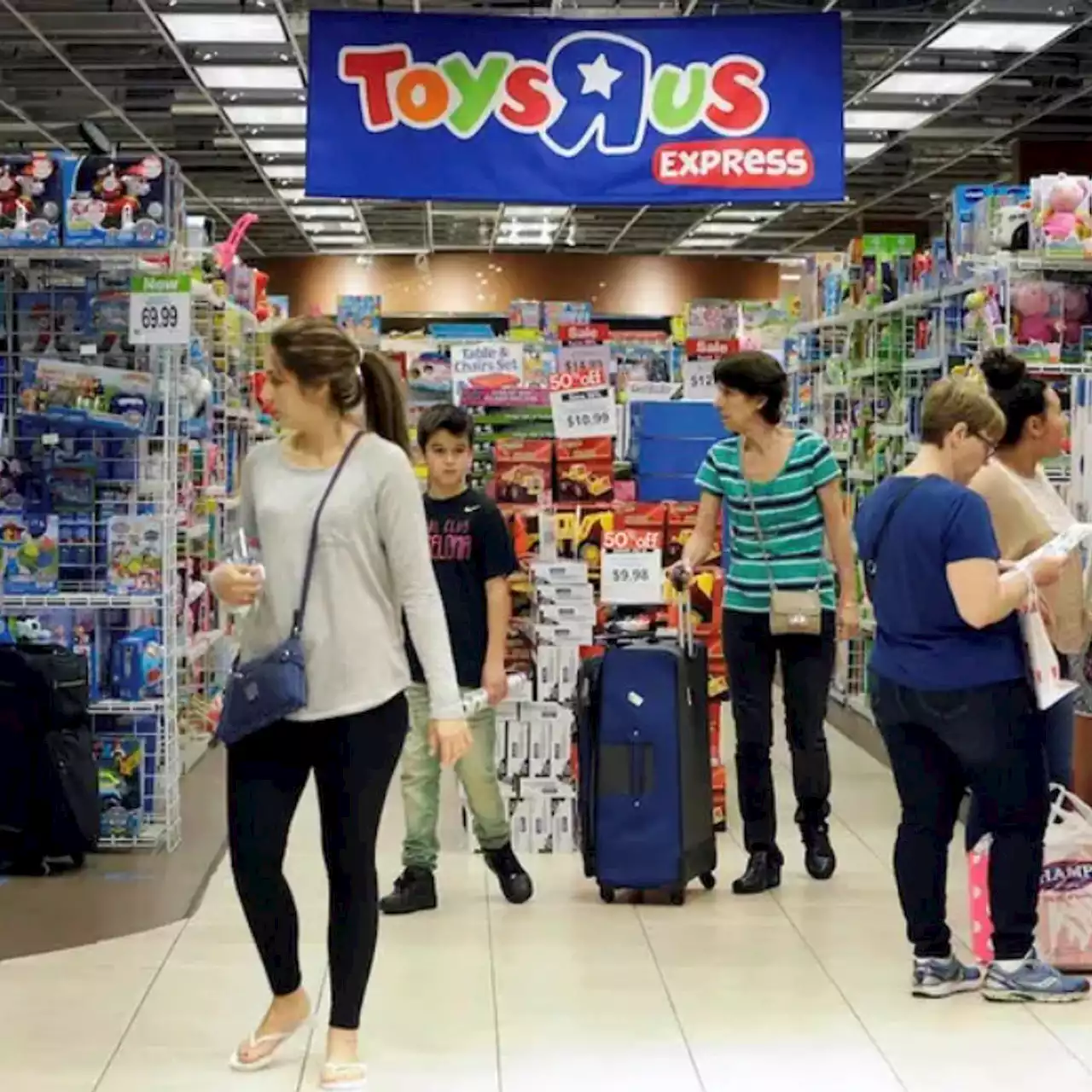 The Refresh from Insider - Toys “R” Us to open in every Macy’s