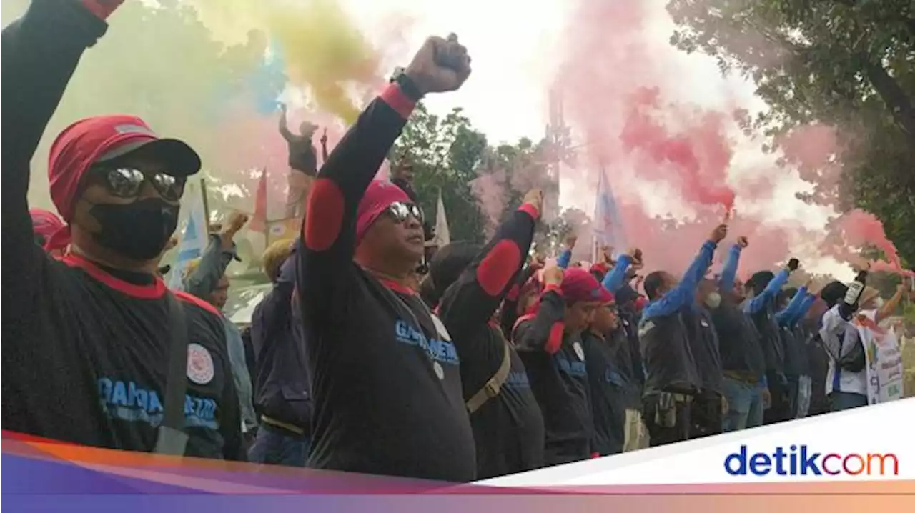 Pengusaha Minta Anies Batalkan UMP DKI Rp 4,6 Juta, Buruh: Kami Terpukul