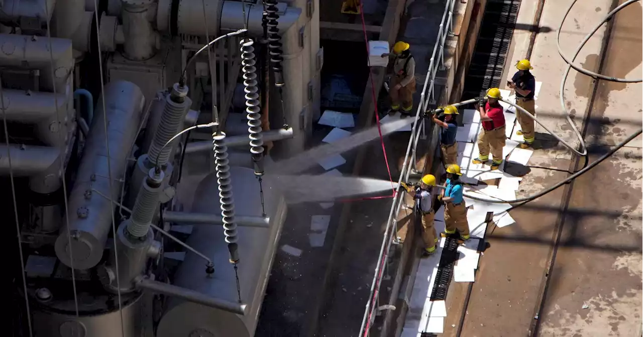 A transformer explodes at Hoover Dam, AOC and other Dems arrested, and more trending news